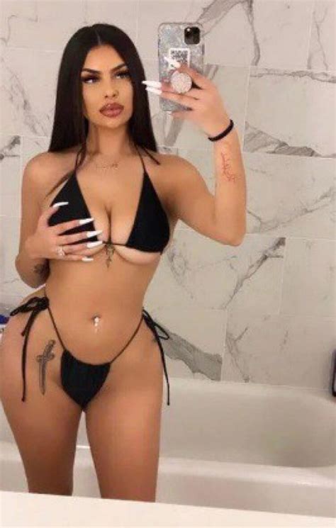 8 Hot Sexy Aliza Jane Bikini Pics 8 Hot Sexy Aliza Jane Bikini Pics