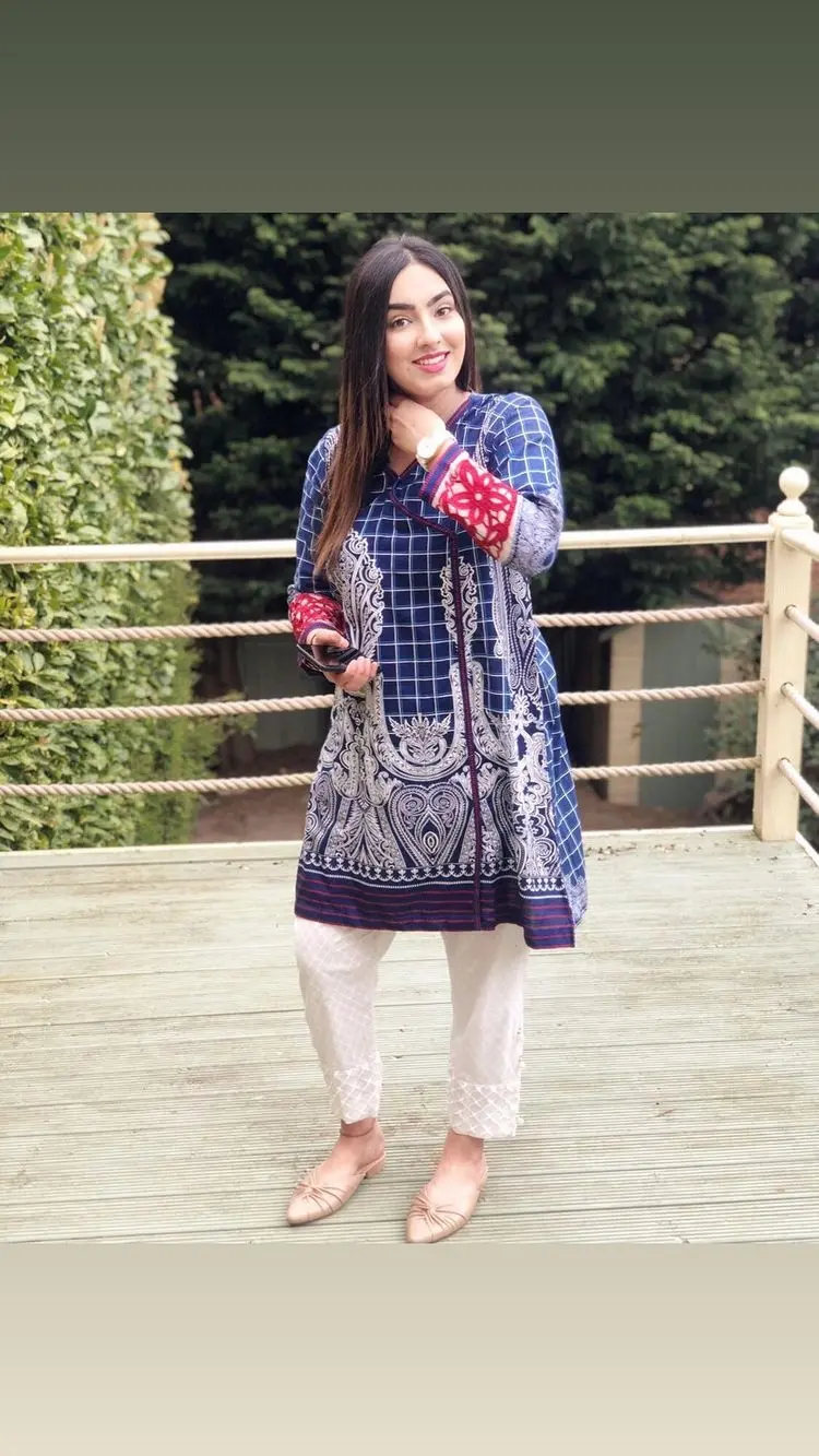 3 Ways to Handle Nude Pics