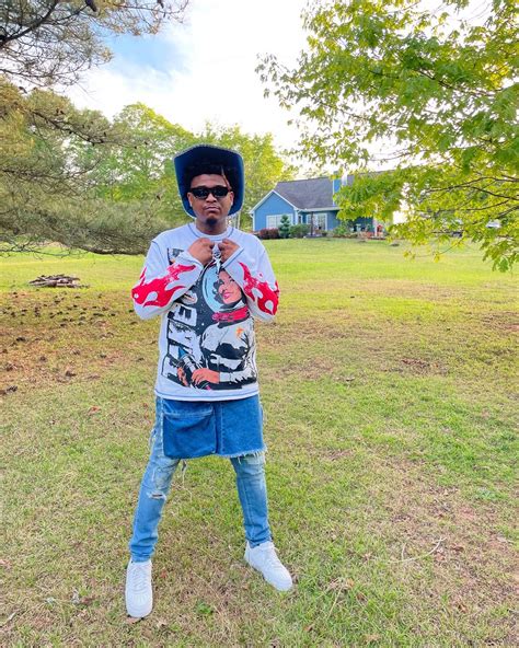 5 Hoodie Hacks: Spicing Up Your Porn Experience