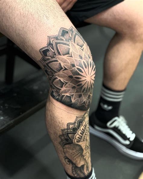 Knee Tattoo Ideas: Wrap-Around Geometric Designs For Bold Legs