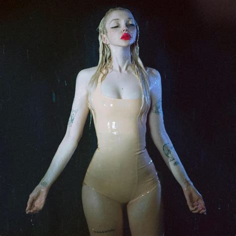 The Harlow Guide: 5 Nude Looks