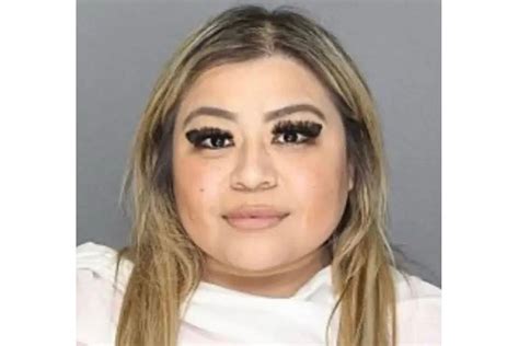 Who Is Ash Trevino And Why Are People Mass Unfollowing Her By M Nica G Mez Batista The Mushroom Post Medium Who Is Ash Trevino And Why Are People Mass Unfollowing Her By M Nica G Mez Batista The Mushroom Post Medium